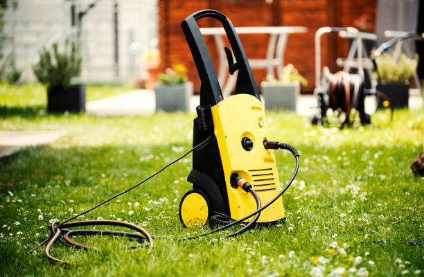 Best Roof Washing  in Mentone, CA